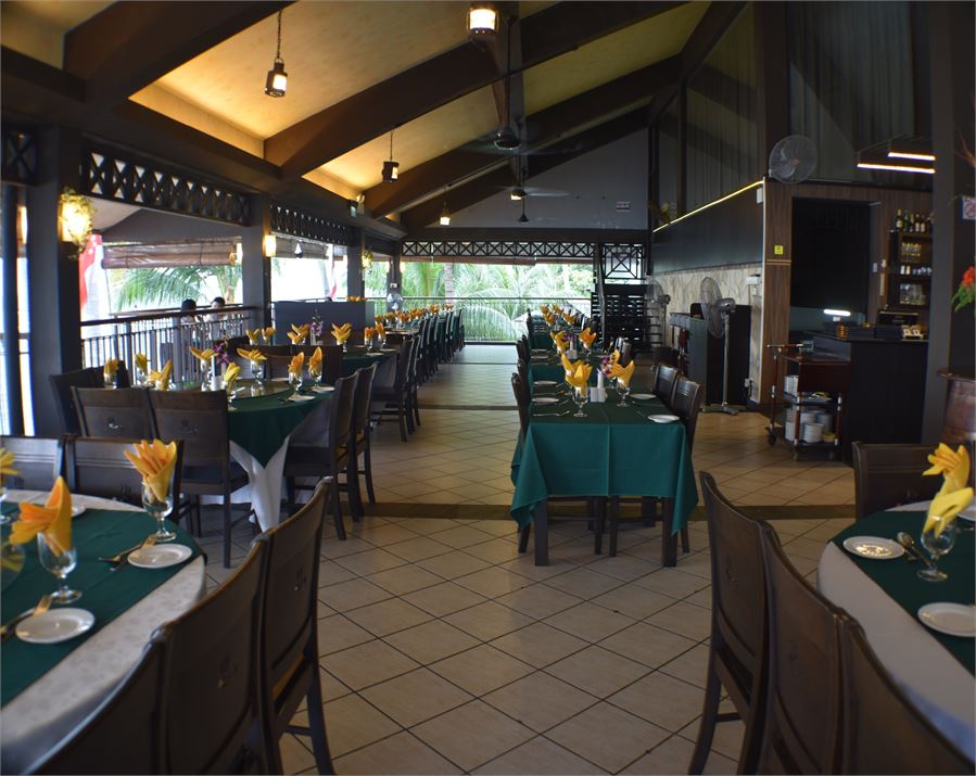 Coachman Inn Restaurant , Restaurant Reviews, Bookings, Menus, Phone