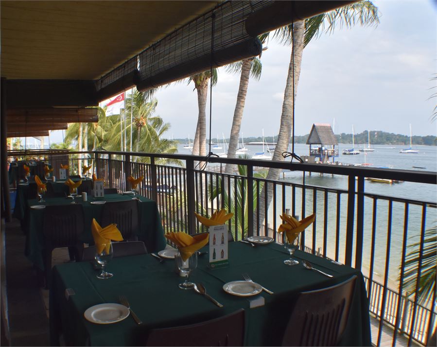 Coachman Inn Restaurant , Restaurant Reviews, Bookings, Menus, Phone